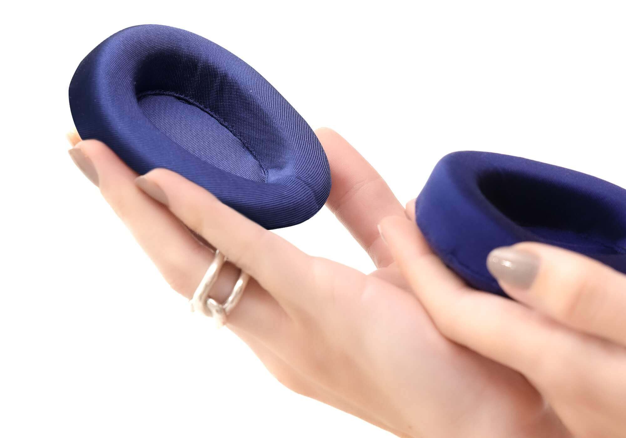 Manta SILK Sleep Mask - Media 15 of 70