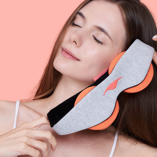 Relax and refresh your eyes